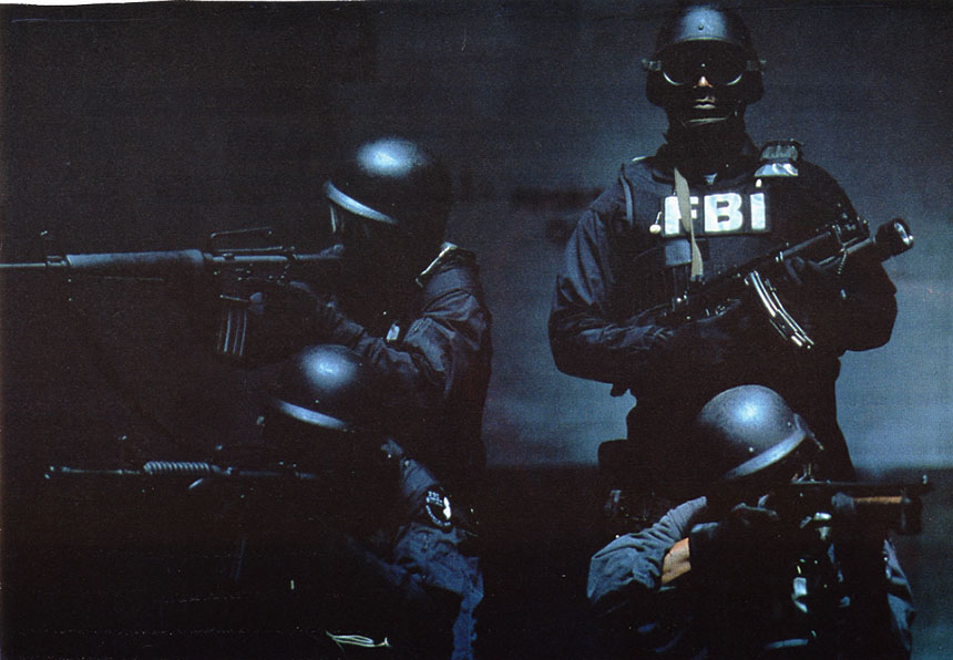 Swat squad. Спецназ ФБР. FBI спецназ. ФБР сват. Спецназ FBI HRT.